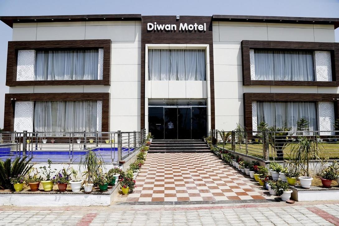 Diwan Hotel And Restaurant Surkhi Exterior foto